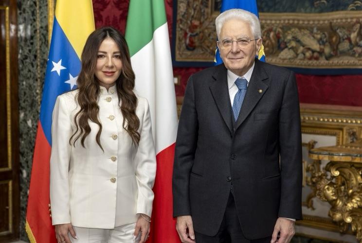 Embajadora María Elena Uzzo presenta Cartas Credenciales al Presidente de la República Italiana